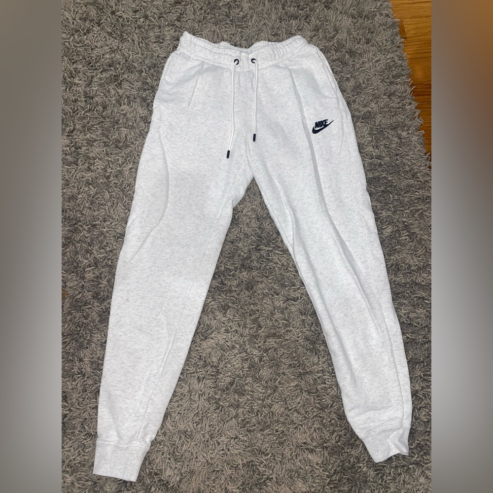 Nike women’s joggers
